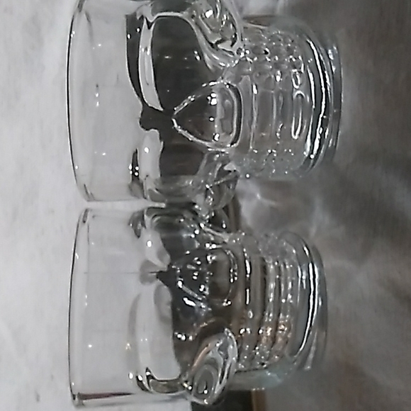 Glass skull shot glasses - Picture 3 of 3